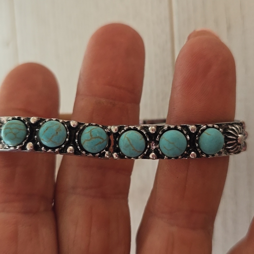 Turquoise Silver Bracelet - Picture 3 of 3